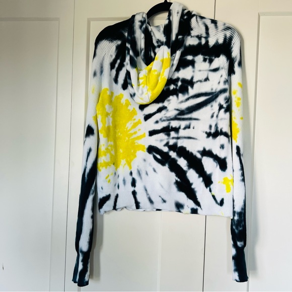 Style & Co. Blue and Yellow Tie Dye Knit Hoodie Size Medium - Picture 4 of 7